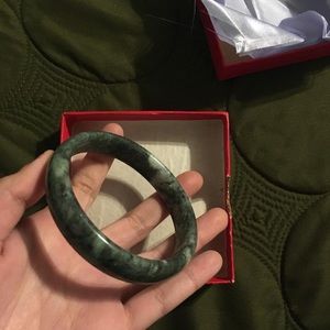jade bracelet